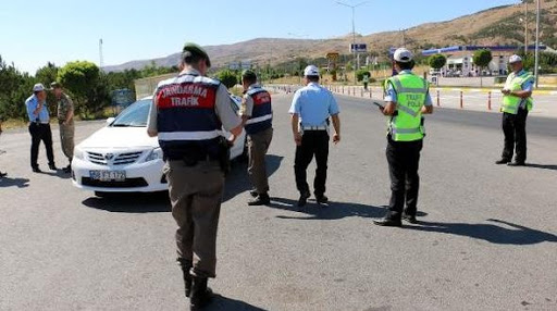 Sokağa çıkan kişilere yönelik denetimler en üst seviyeye taşınacak