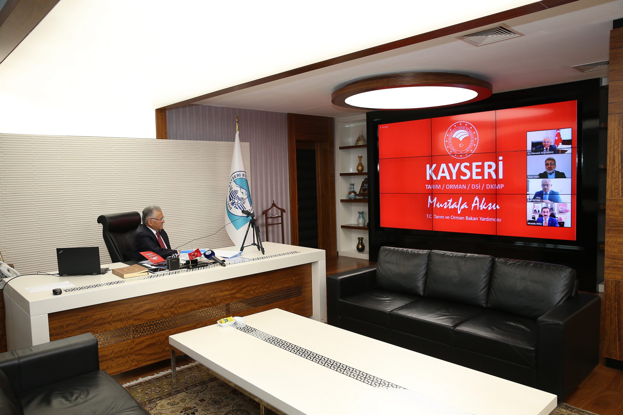 BAŞKAN BÜYÜKKILIÇ TARIM ZİRVESİNE KATILDI