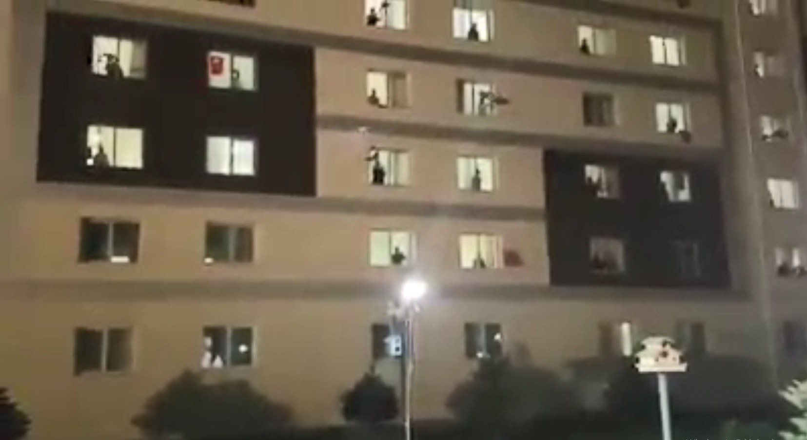 Karantinada İstiklal Marşı coşkusu