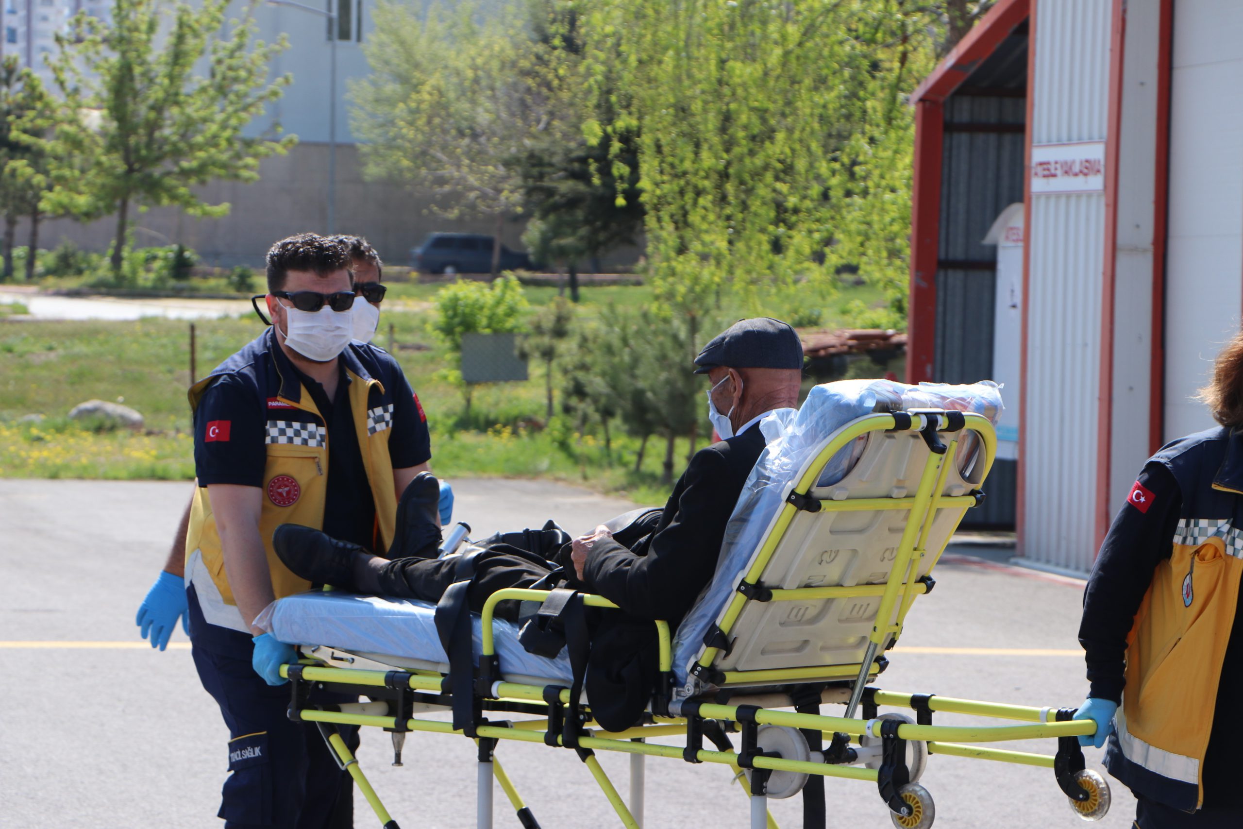 ‘Hidronefroz’ hastasının imdadına hava ambulansı yetişti