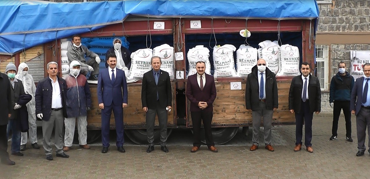 Eğitimde olduğu gibi yardımlaşmada da örnek oldular