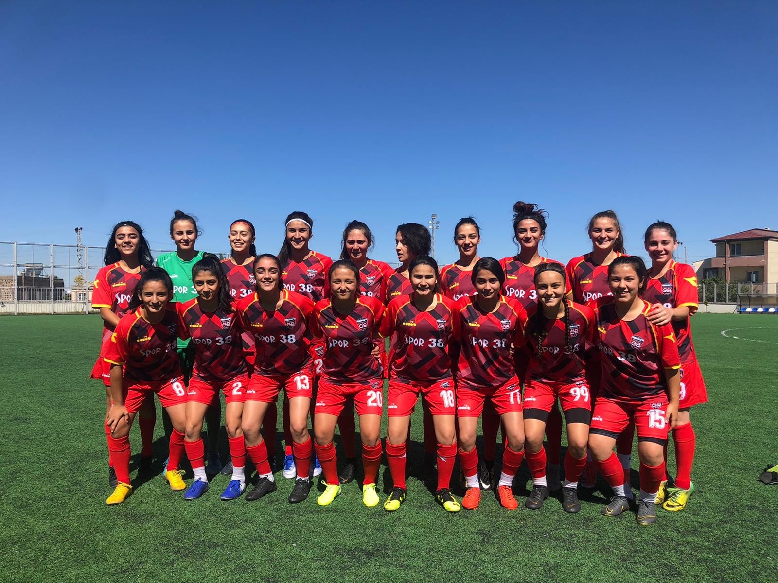 Kayseri Gençlerbirliği 3 maçı oynamadan kazandı