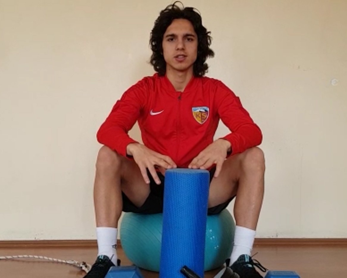 Emre Demir’den Evde Kal çağrısı