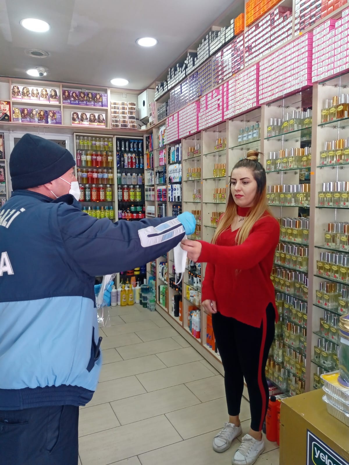 Başkan Palancıoğlu, “Halk sağlığını önemsiyor, esnafımıza değer veriyoruz”