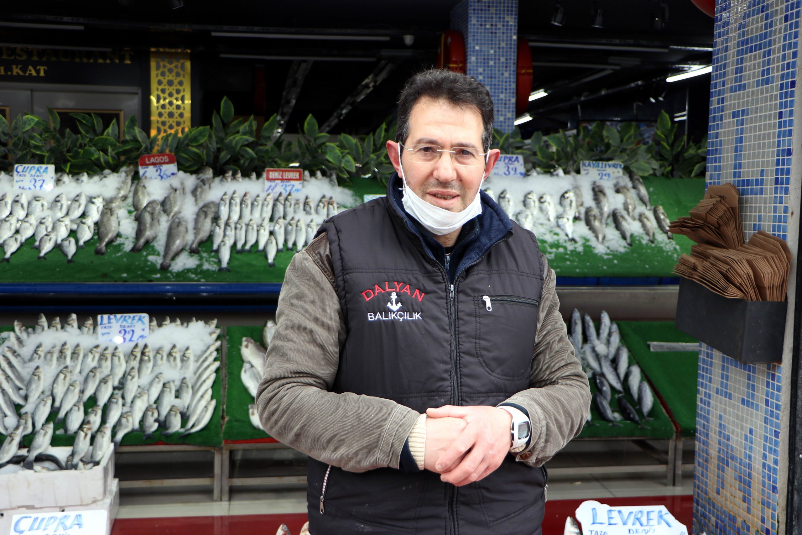 Korona virüs balıkçıları vurdu