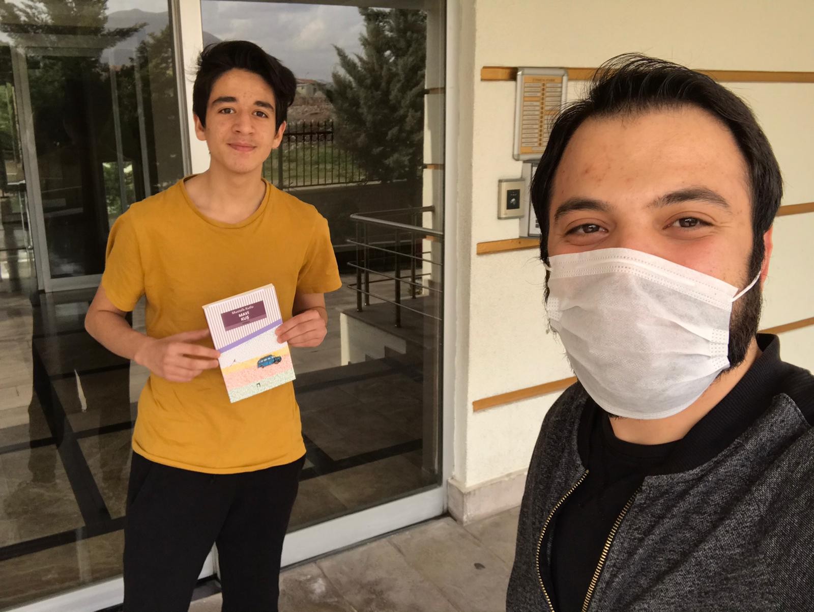 AGD mesafeleri kitapla kapatıyor