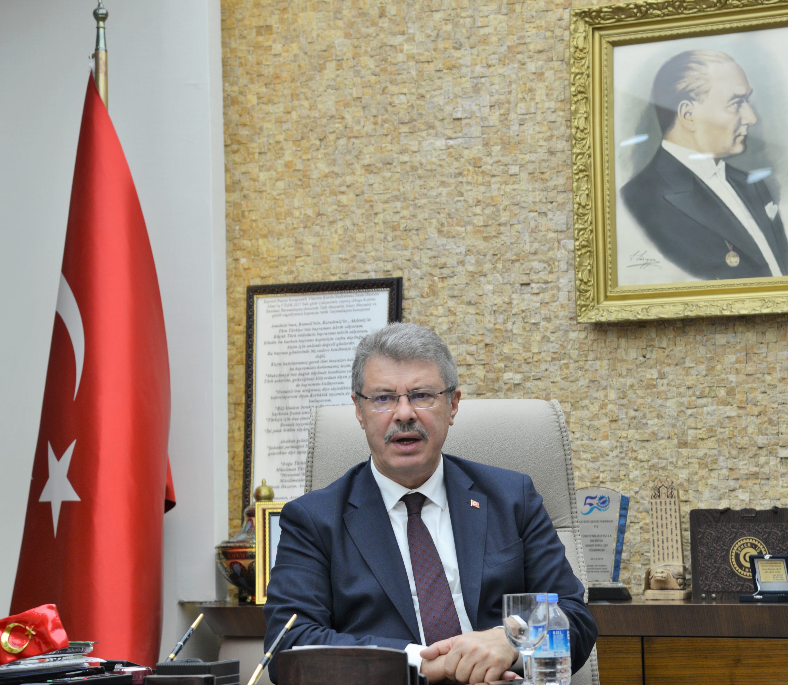 Başkan Akay: “En büyük tehlike üretimsizliktir”