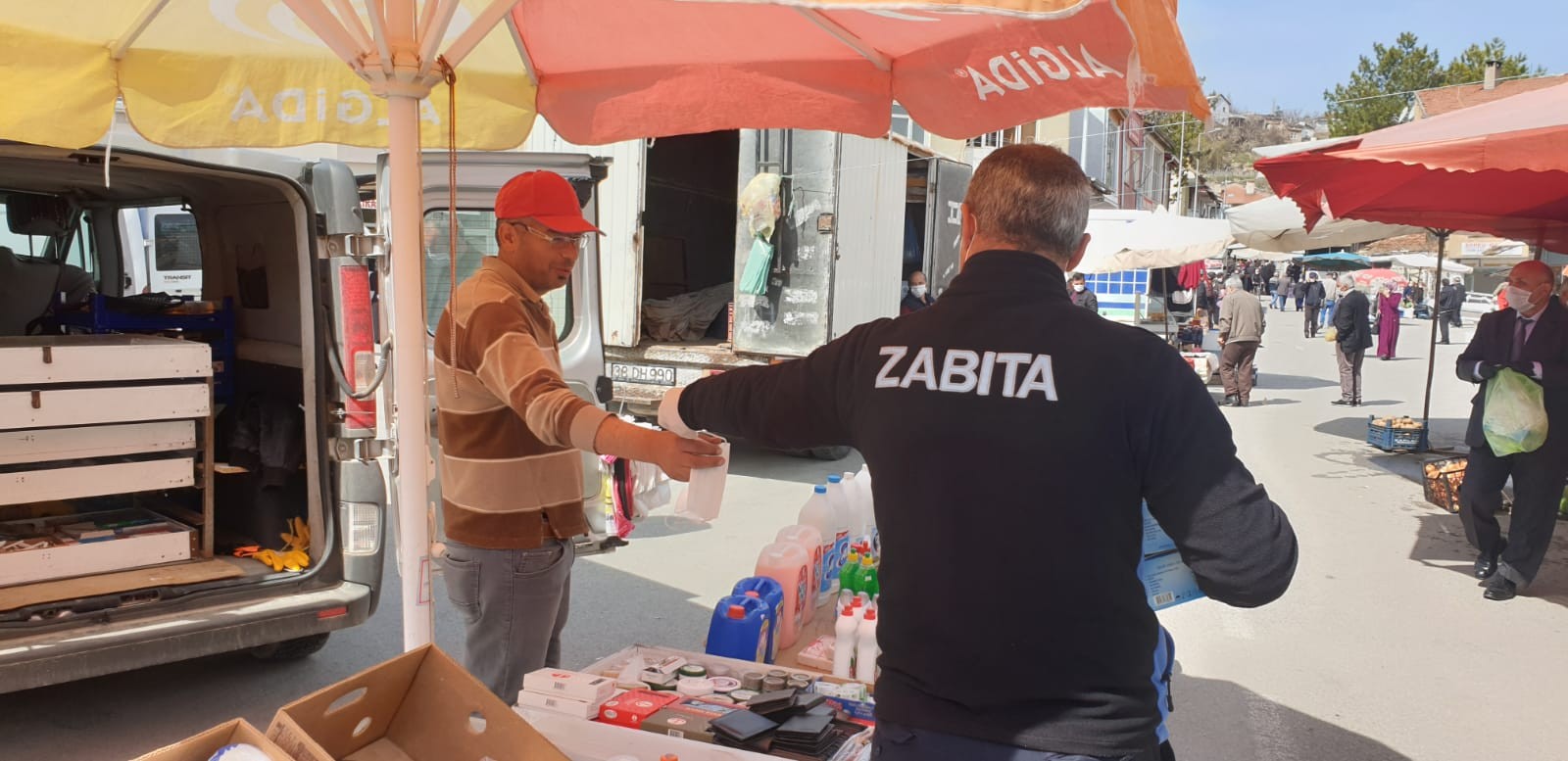 Bünyan’da ücretsiz maske dağıtımı aralıksız devam ediyor