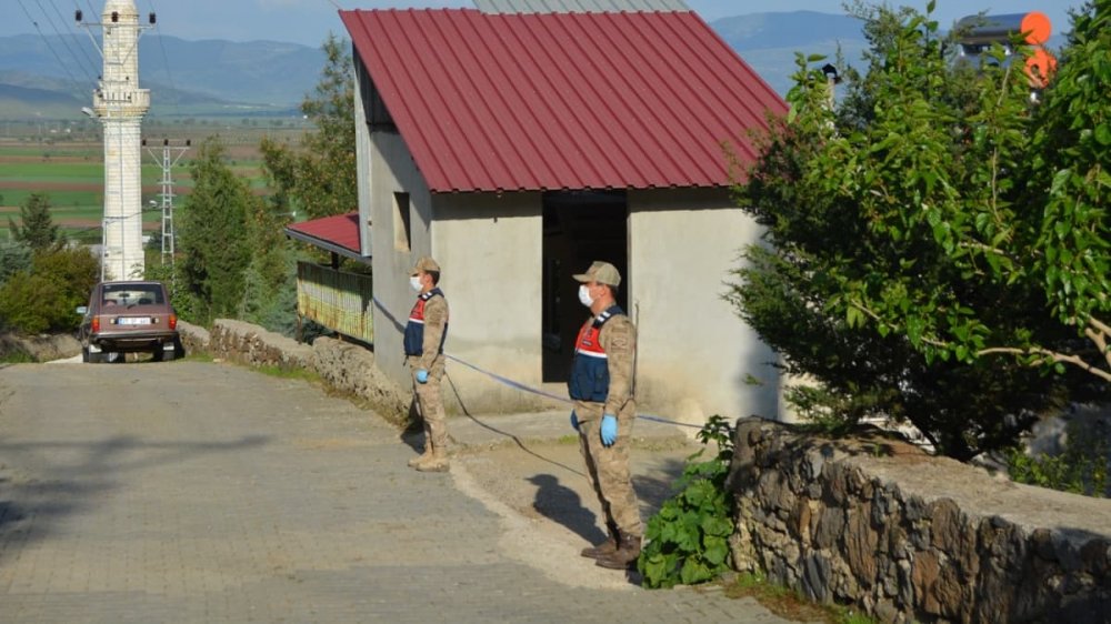 Yahyalı’da bir ev karantina altına alındı