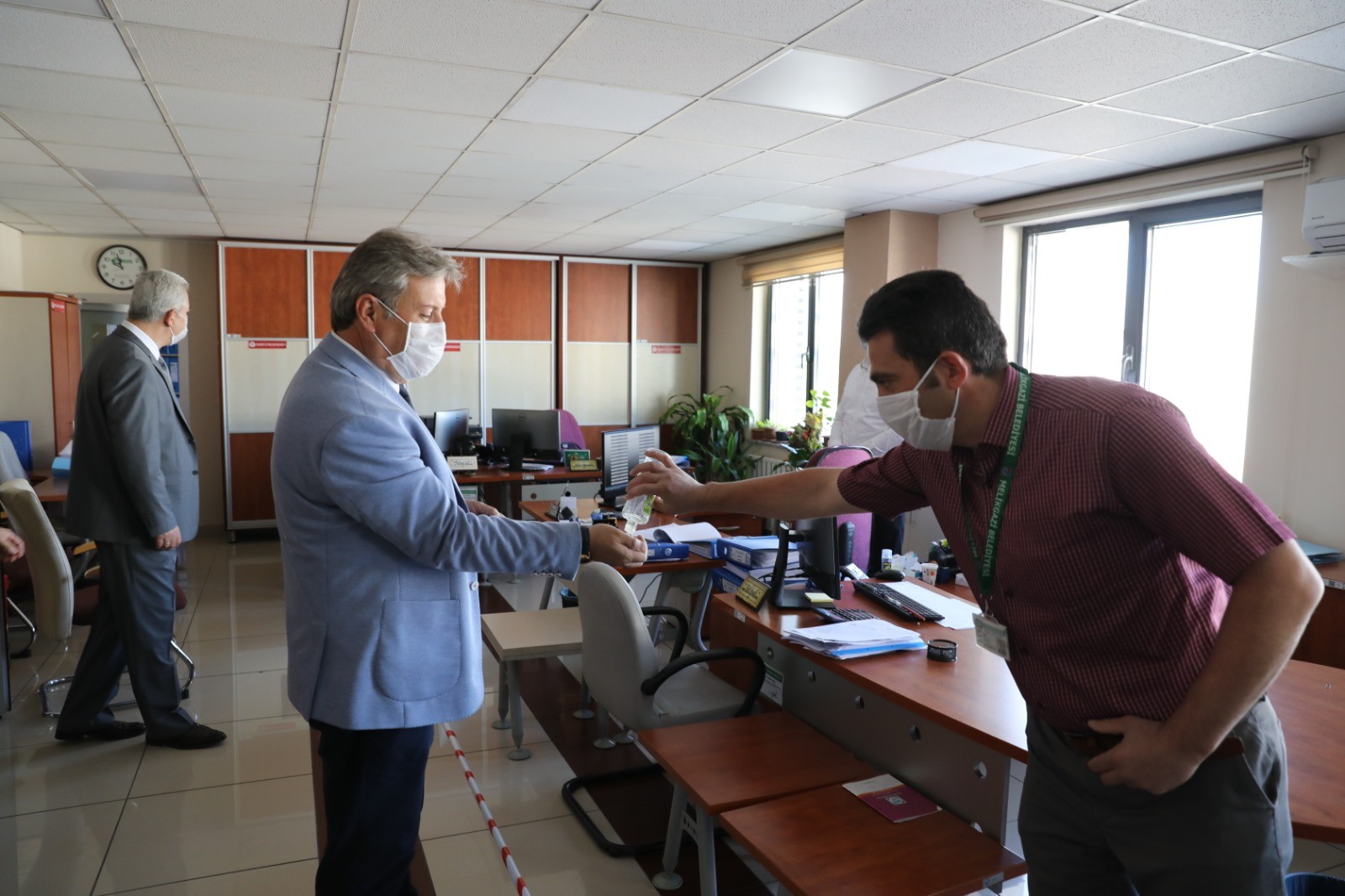 Başkan Palancıoğlu, ilk mesai gününde personeli ile bayramlaştı