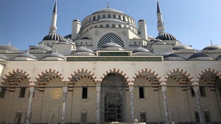 Kayseri Valiliği Cuma Namazı Kılınacak Olan Camilerin Listesini Yayınladı
