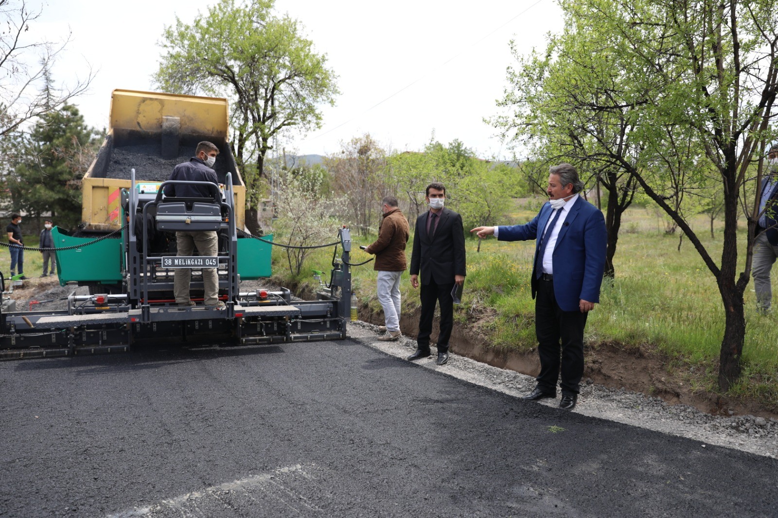 Melikgazi Eğribucak’ta 5 sokakta çalışma yaptı