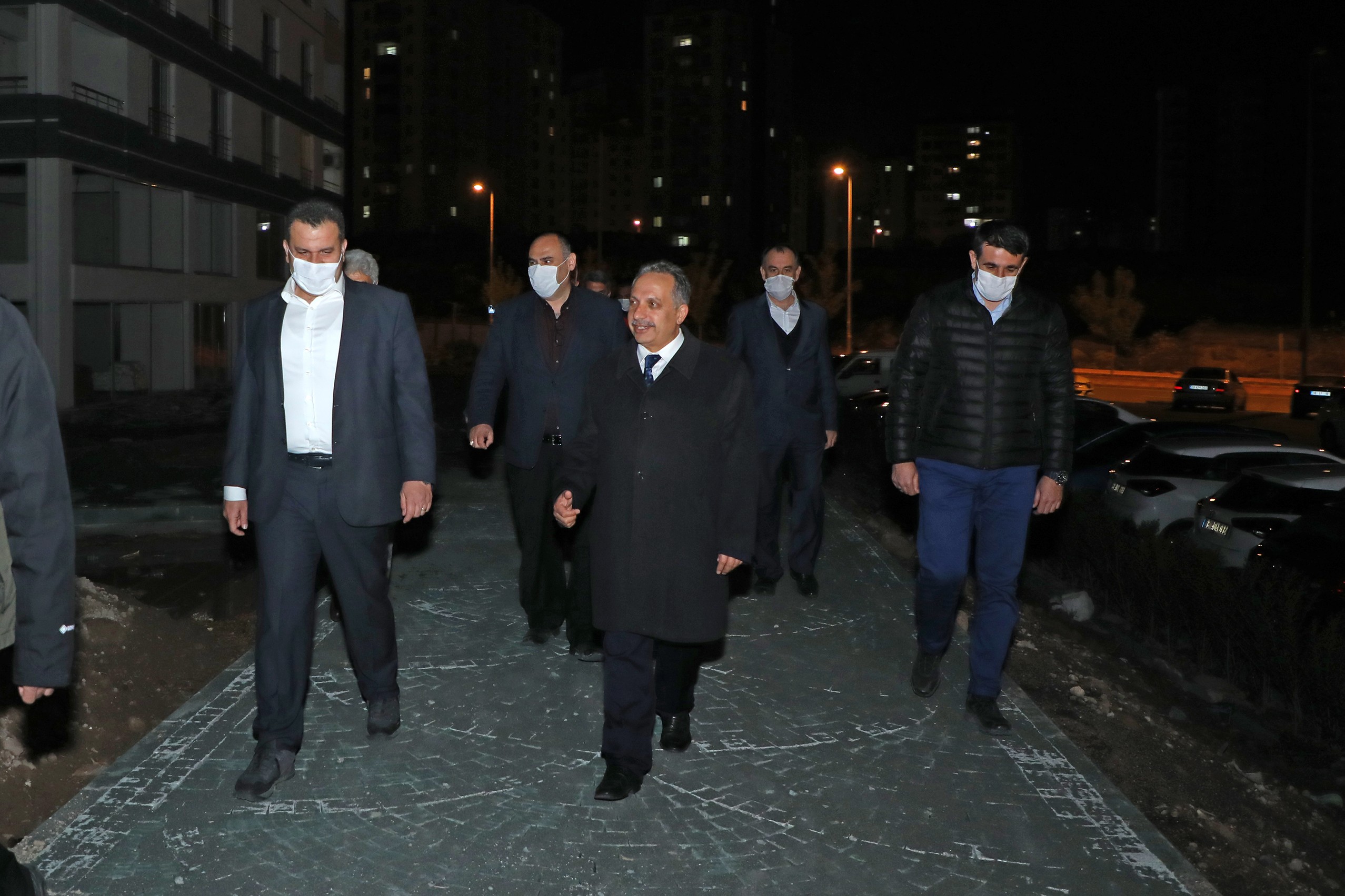 Başkan Yalçın’ın gece mesaisi