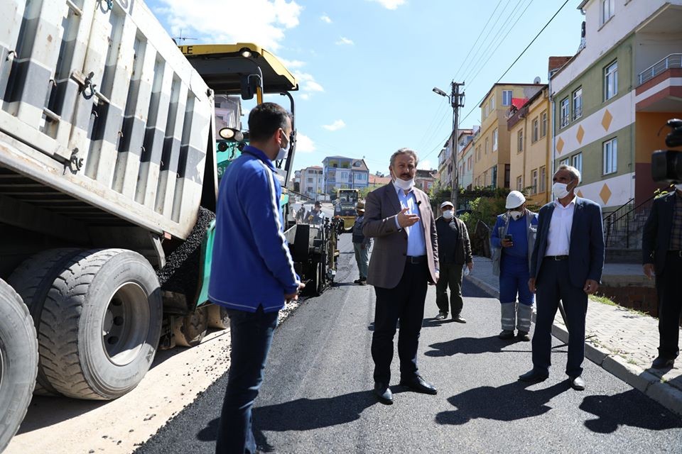 Eskişehir Bağları’nda 3 mahalle 6 sokak asfaltlandı