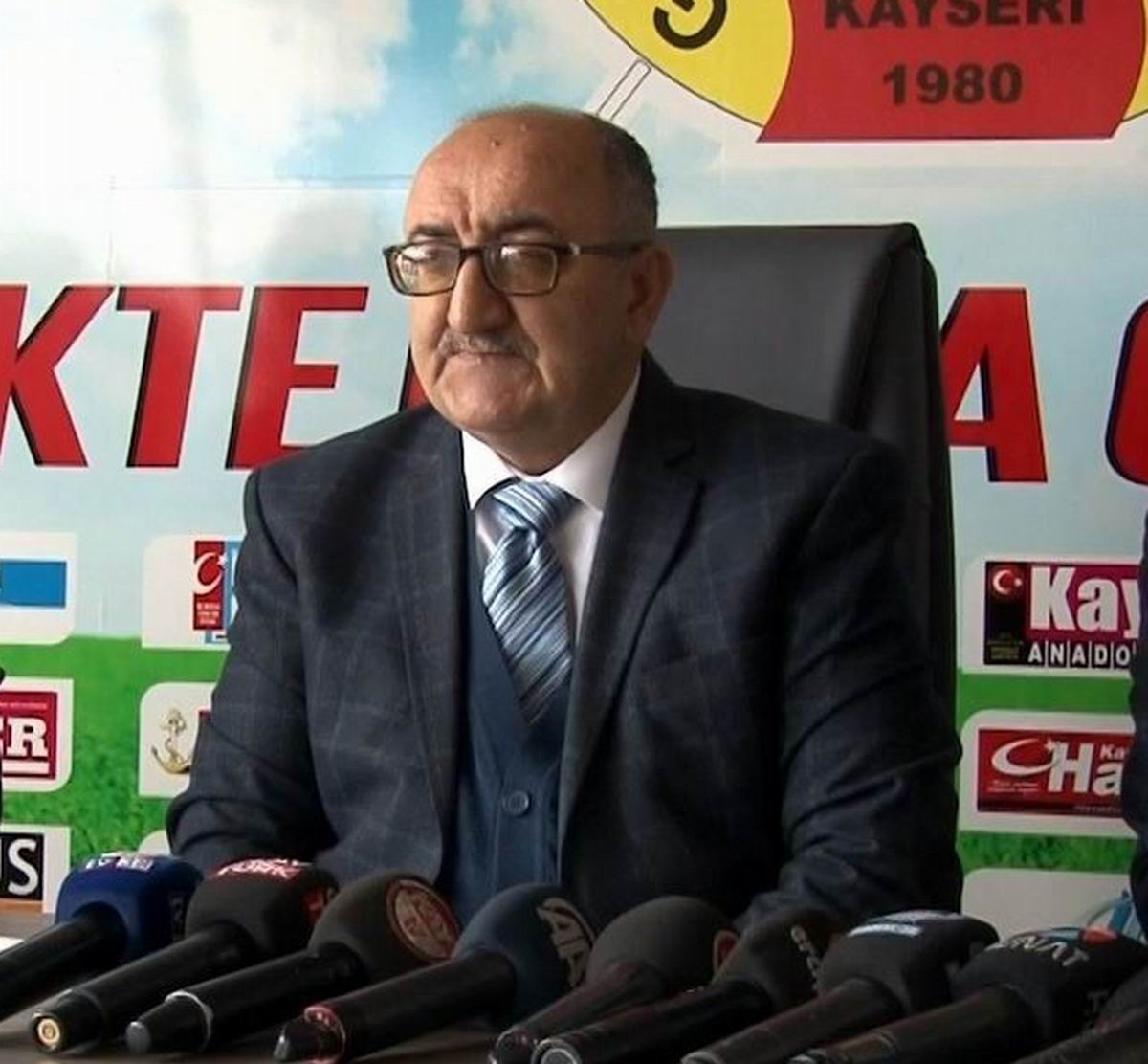 Altınkaya: “Devletin mutlaka topyekun bir basın kanununu masaya yatırması lazım”