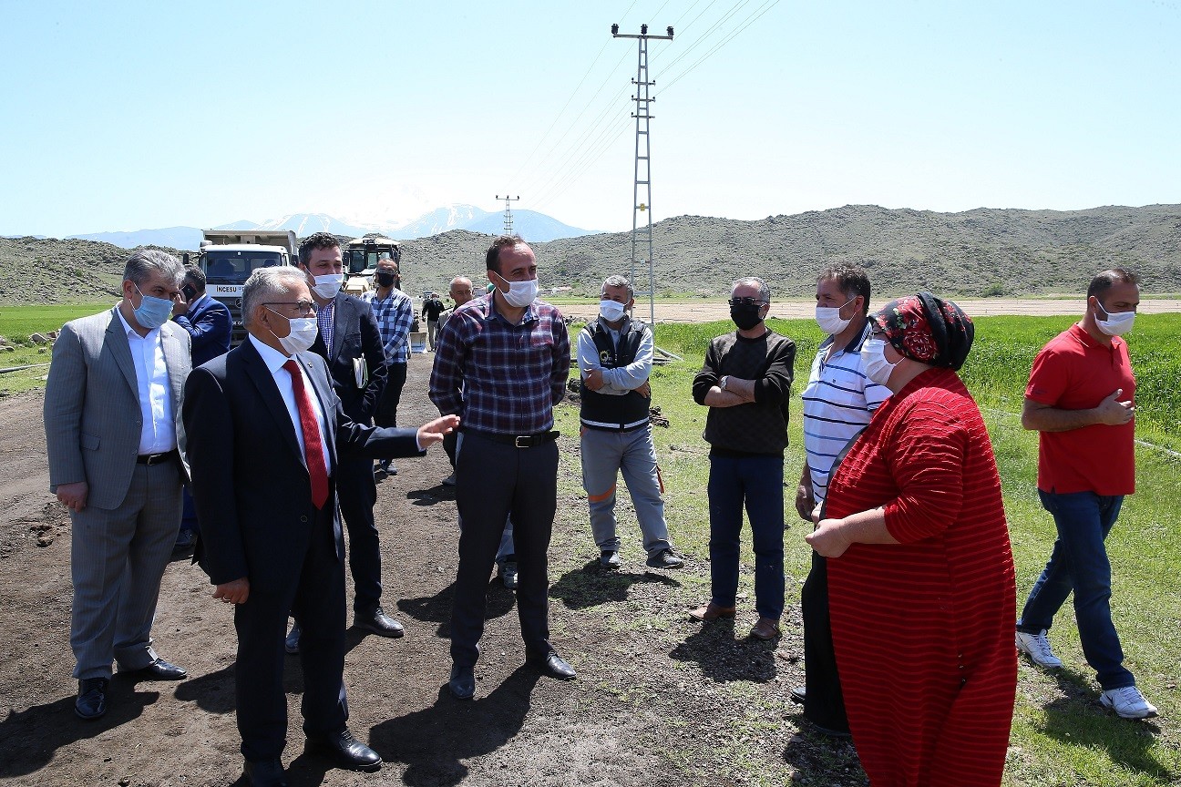 Başkan Büyükkılıç 1 günde 6 ilçeyi ziyaret etti