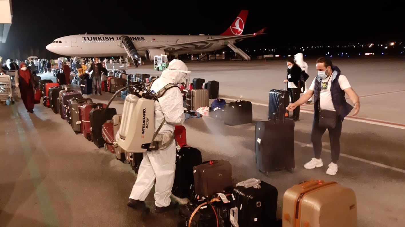 Almanya’dan getirilen 157 kişi Kayseri’ye ulaştı