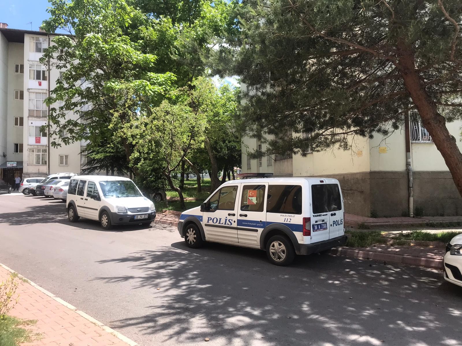 Haber alınamayan şahıs evinde ölü bulundu