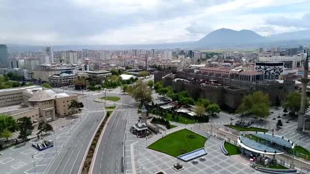 Sokağa çıkma kısıtlamasının son günü