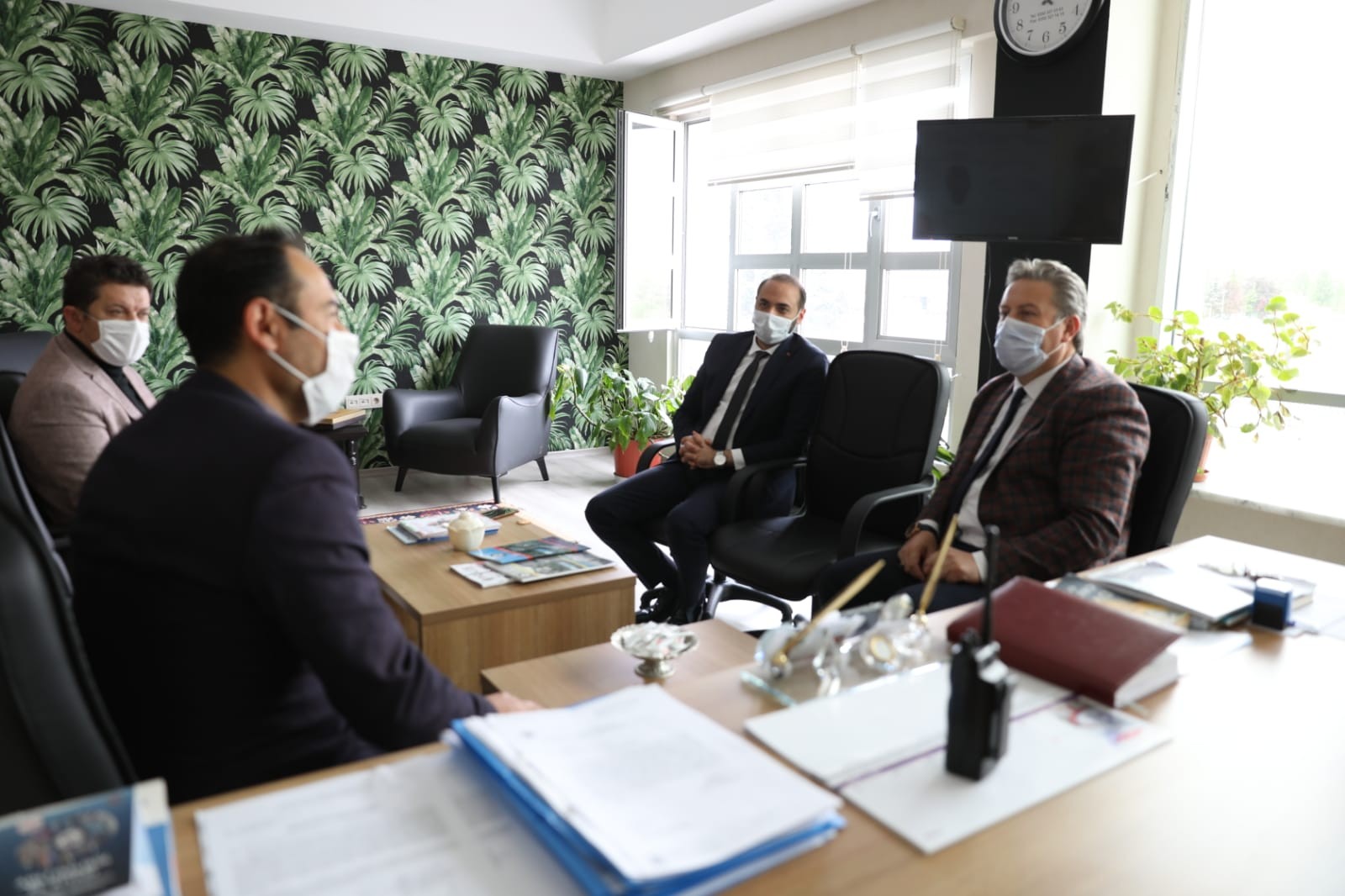 Başkan Palancıoğlu bayramda şehit aileleri ve polisleri unutmadı