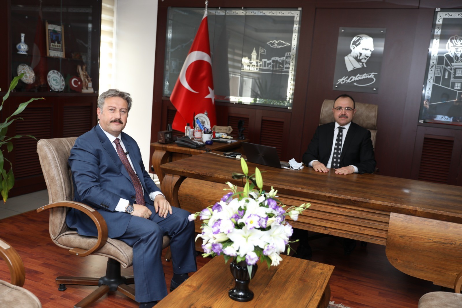 Başkan Palancıoğlu, Kaymakam Erkaya Yırık’a Melikgazi’ye hizmetleri için teşekkür etti