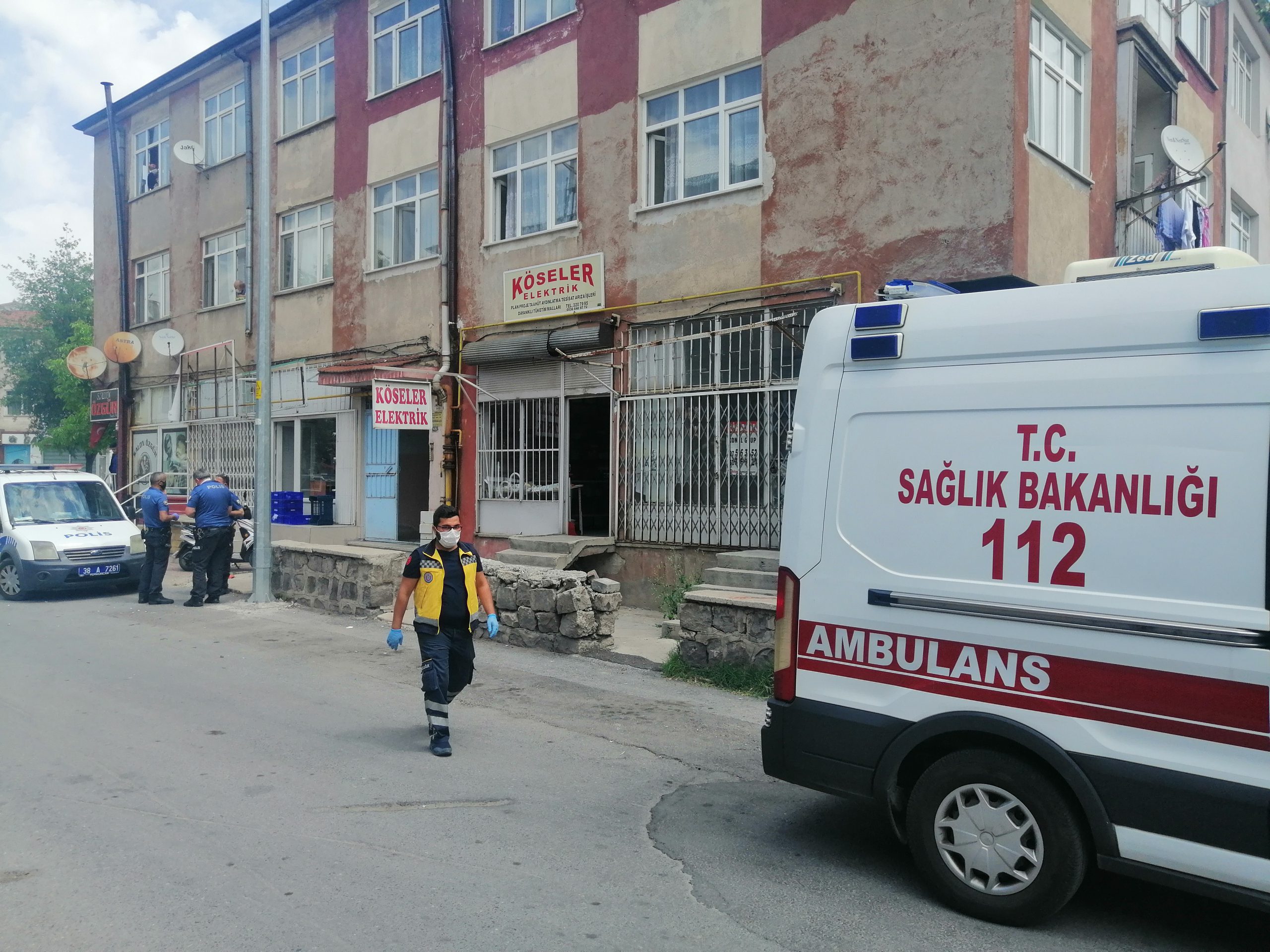 Evden kötü koku gelince öldüğü anlaşıldı