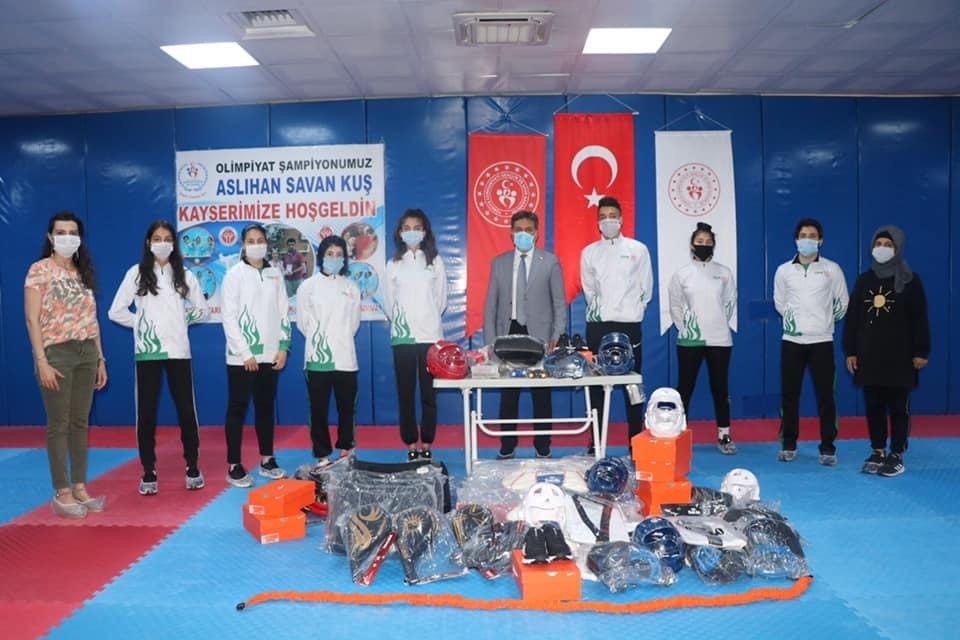 TOHM Taekwondo sporcularına malzeme dopingi