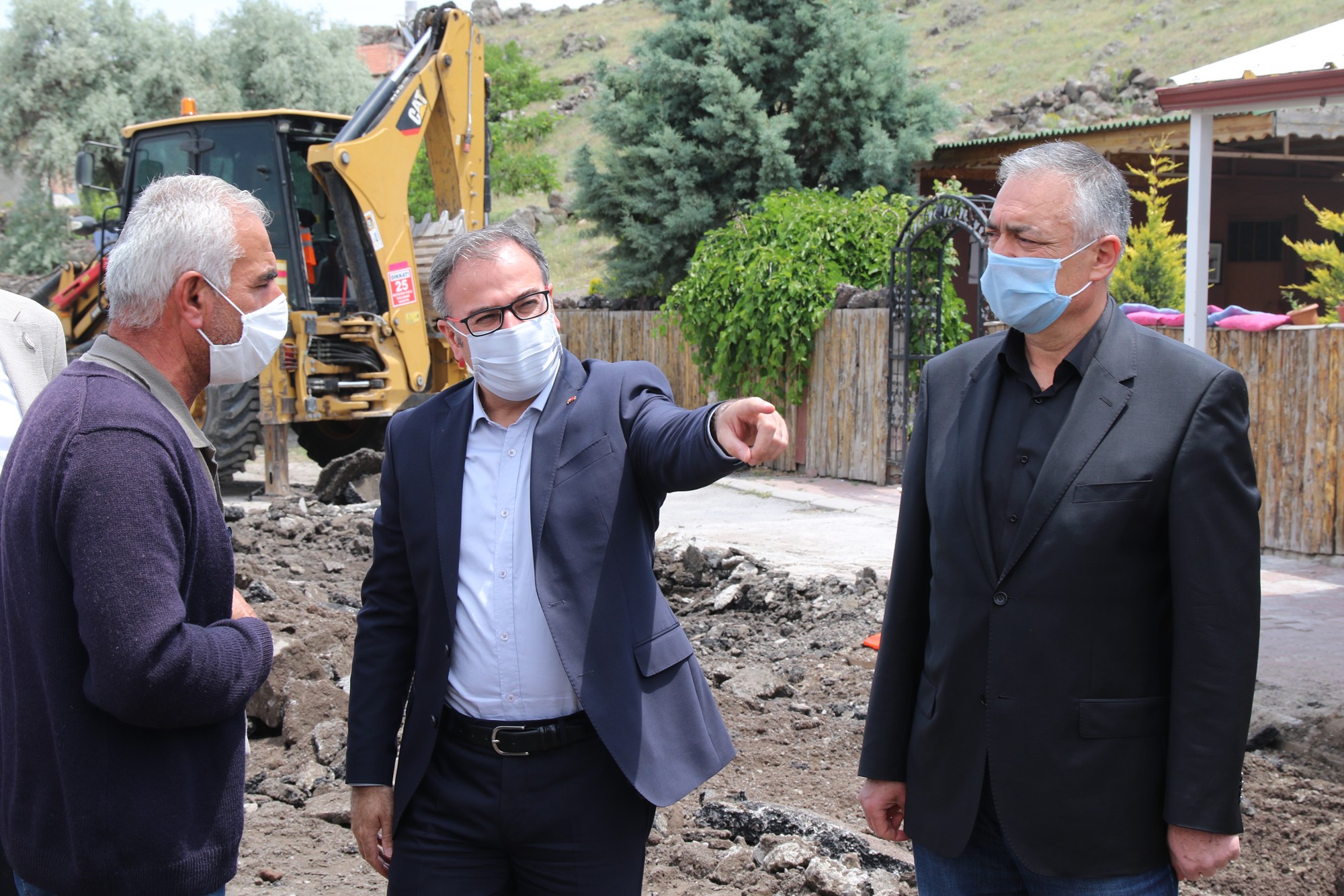 Özdoğan, “Hacılar’ın dört bir yanında gayretle çalışıyoruz”