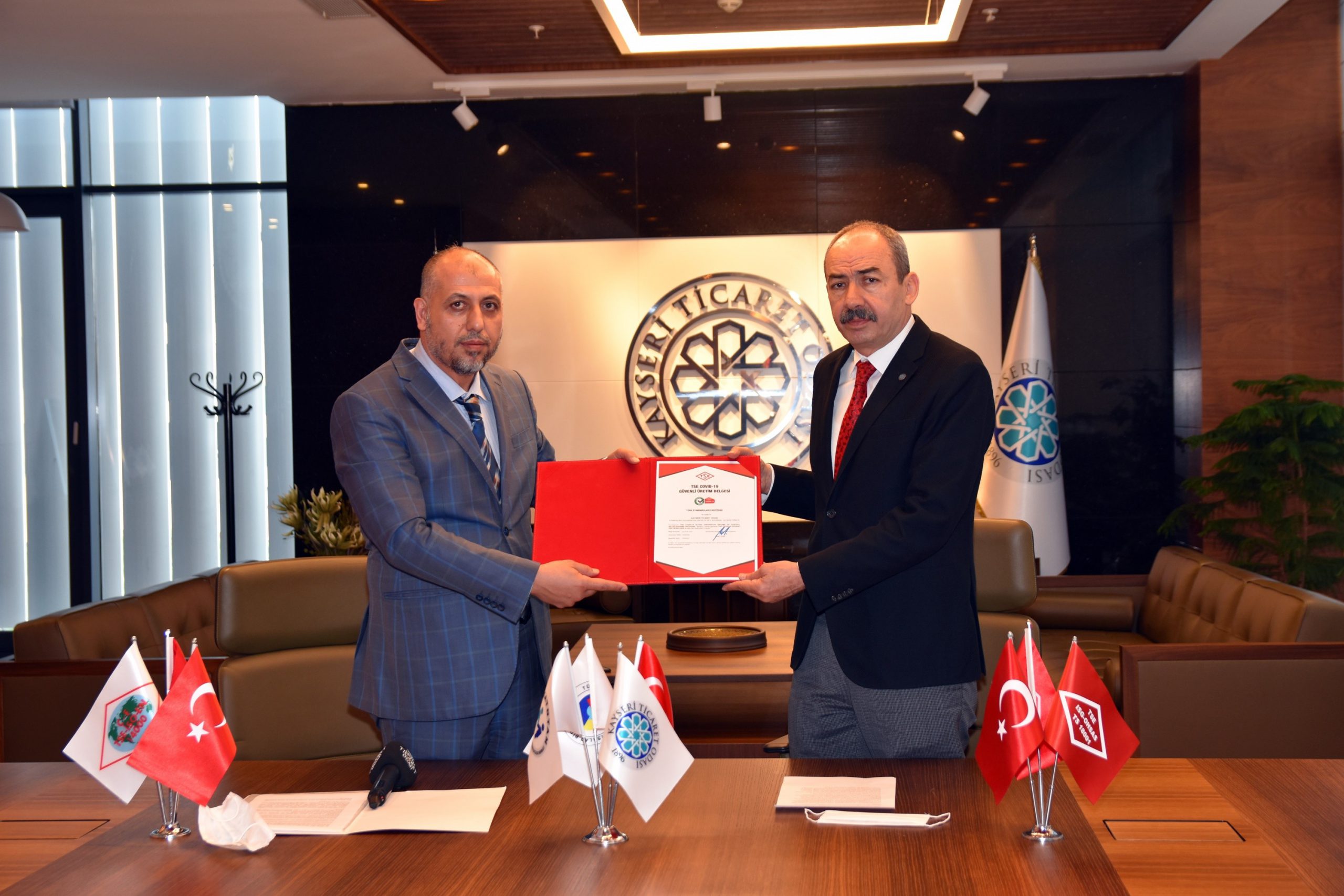 KTO, TSE Covid-19 güvenli üretim hizmet belgesi aldı