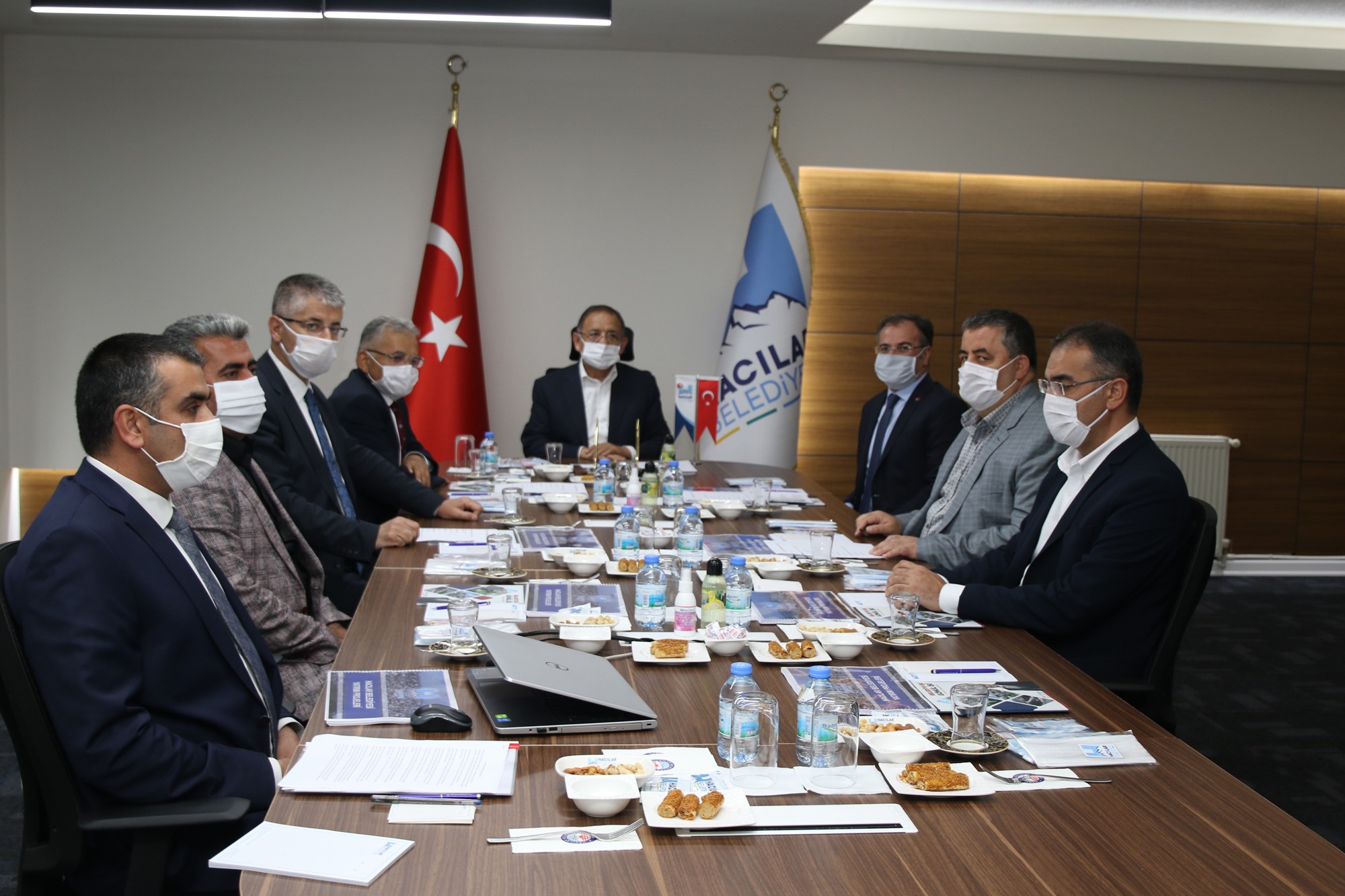 Özhaseki’den Hacılar projelerine tam not