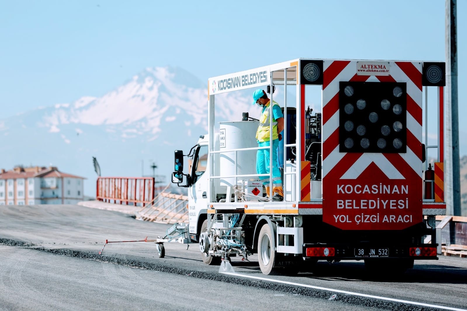 Kocasinan’da yenilenen Ihlamur Köprüsü trafiğe açıldı
