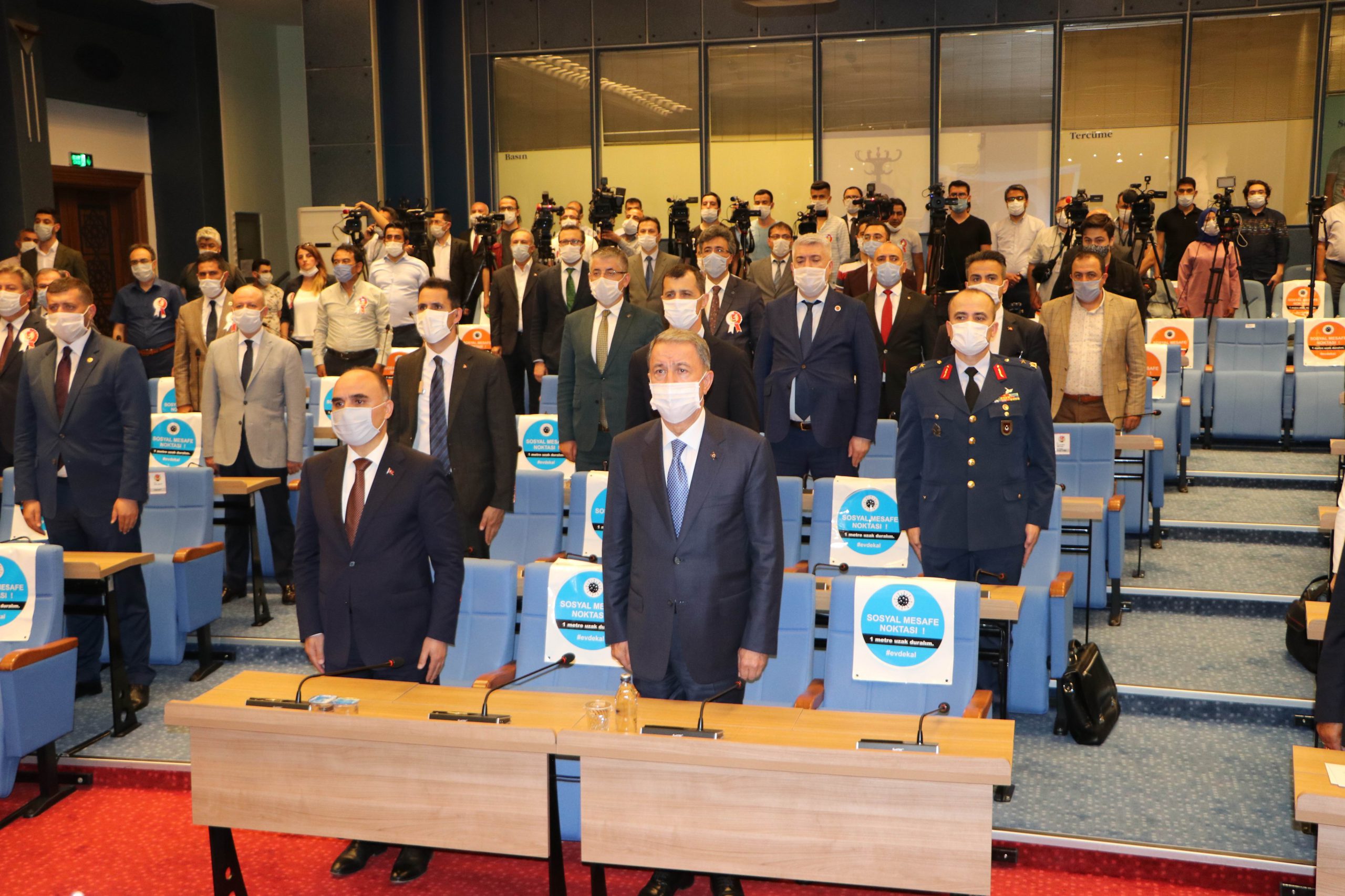 Milli Savunma Bakanı Akar: “Türkler ve Kürtler et ve tırnak gibidir”