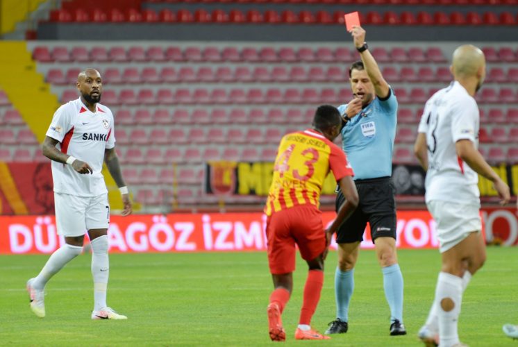 Kayserisporlu Bernard Mensah: “Kümede kalacağımıza inanıyoruz”
