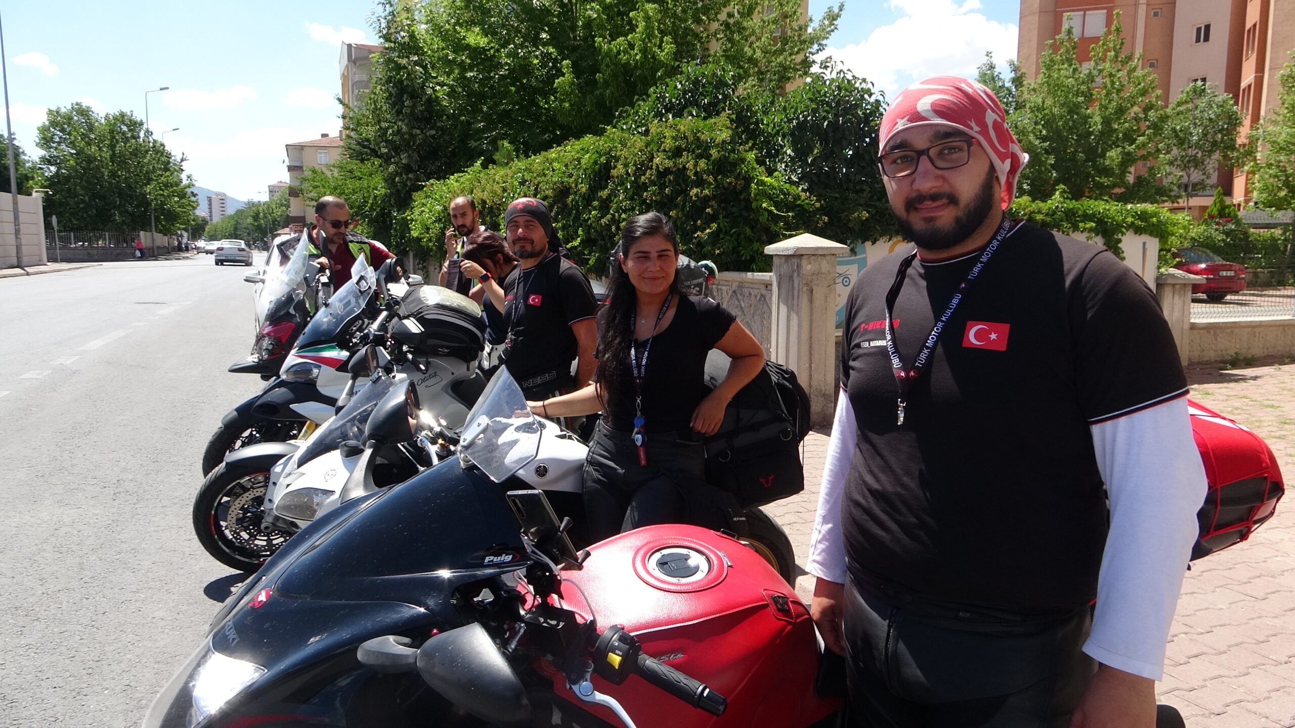 Hollanda’dan geldiler Türkiye turu yaptılar