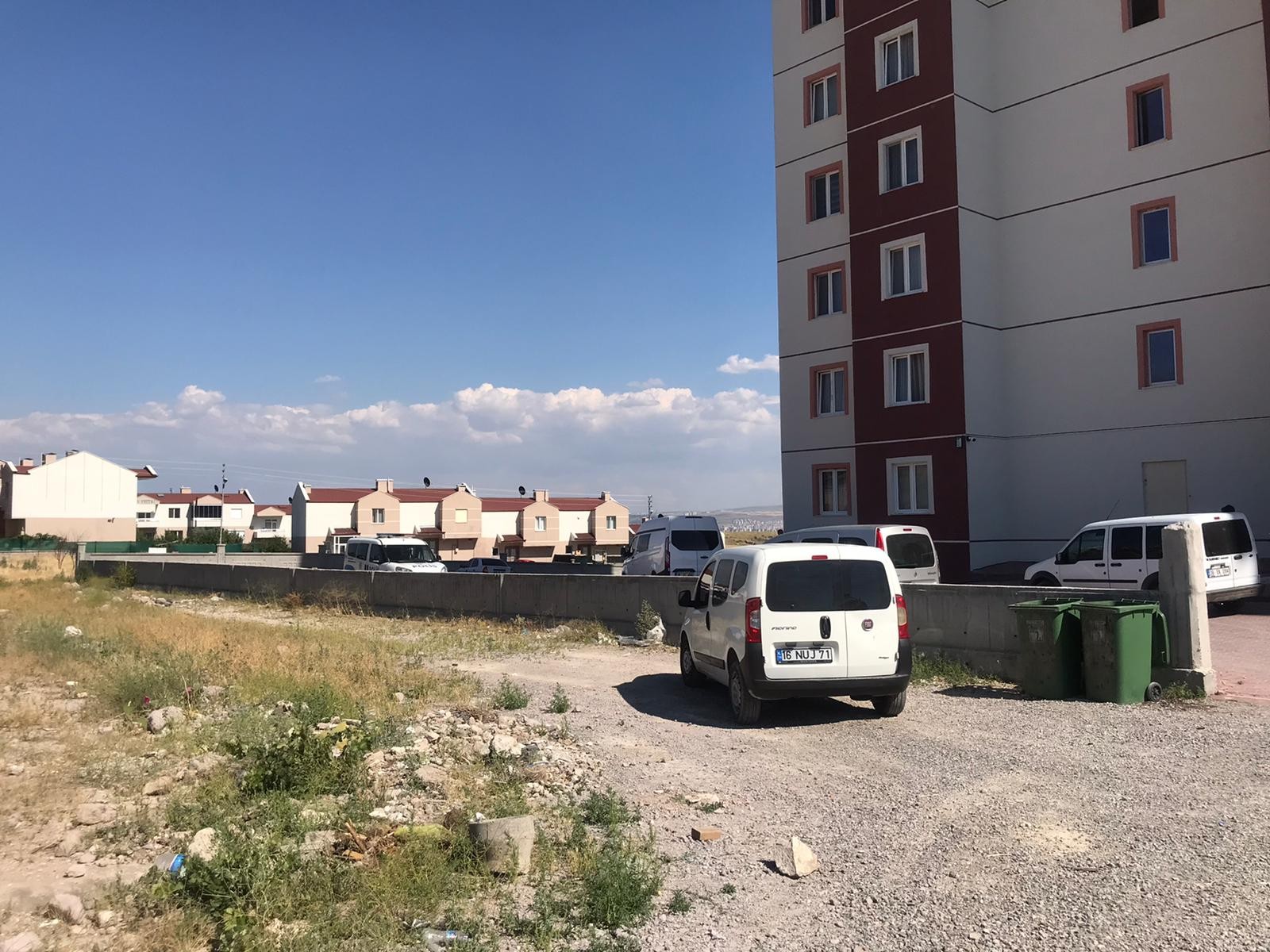 Kayseri’de intihar; kafasına silahla ateş eden kadın ağır yaralandı