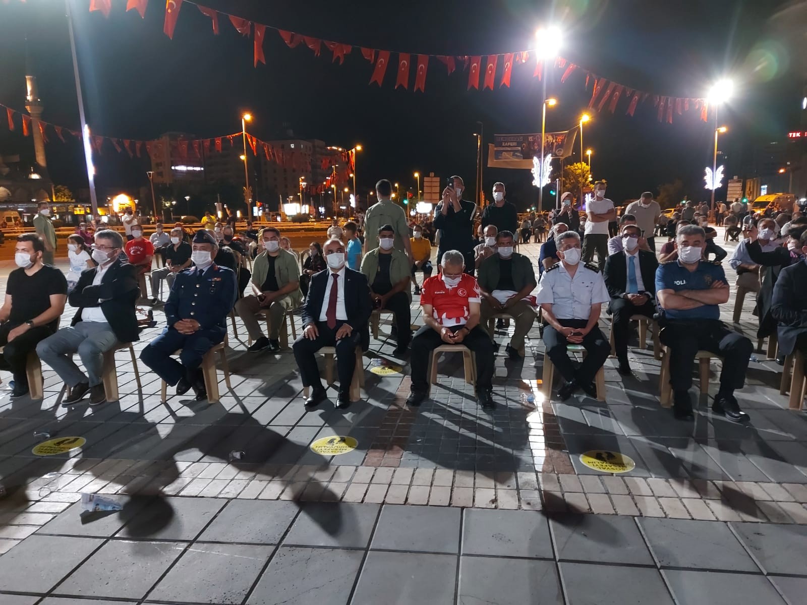 Kayseri’de şehitler için sela okundu