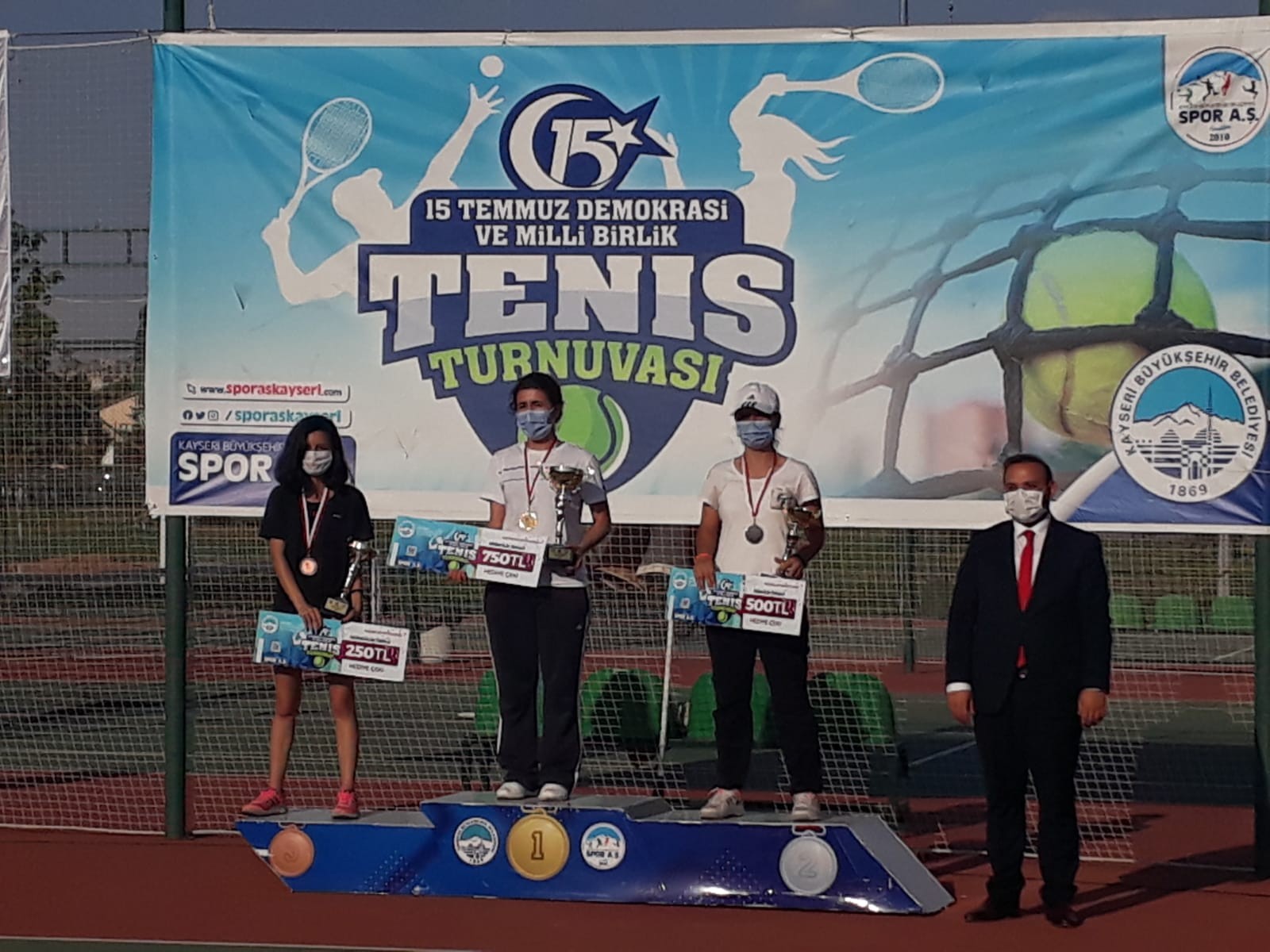 15 Temmuz Demokrasi ve Milli Birlik Günü Tenis Turnuvası sona erdi