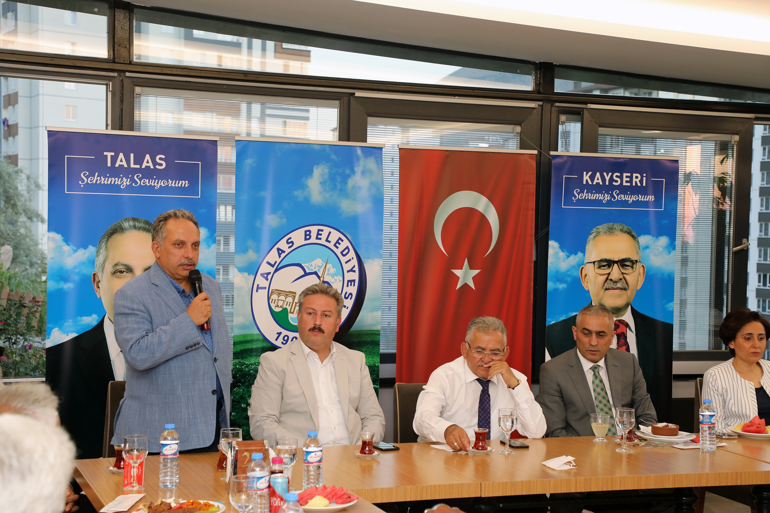 Başkan Yalçın’dan Kaymakam Güney’e veda yemeği