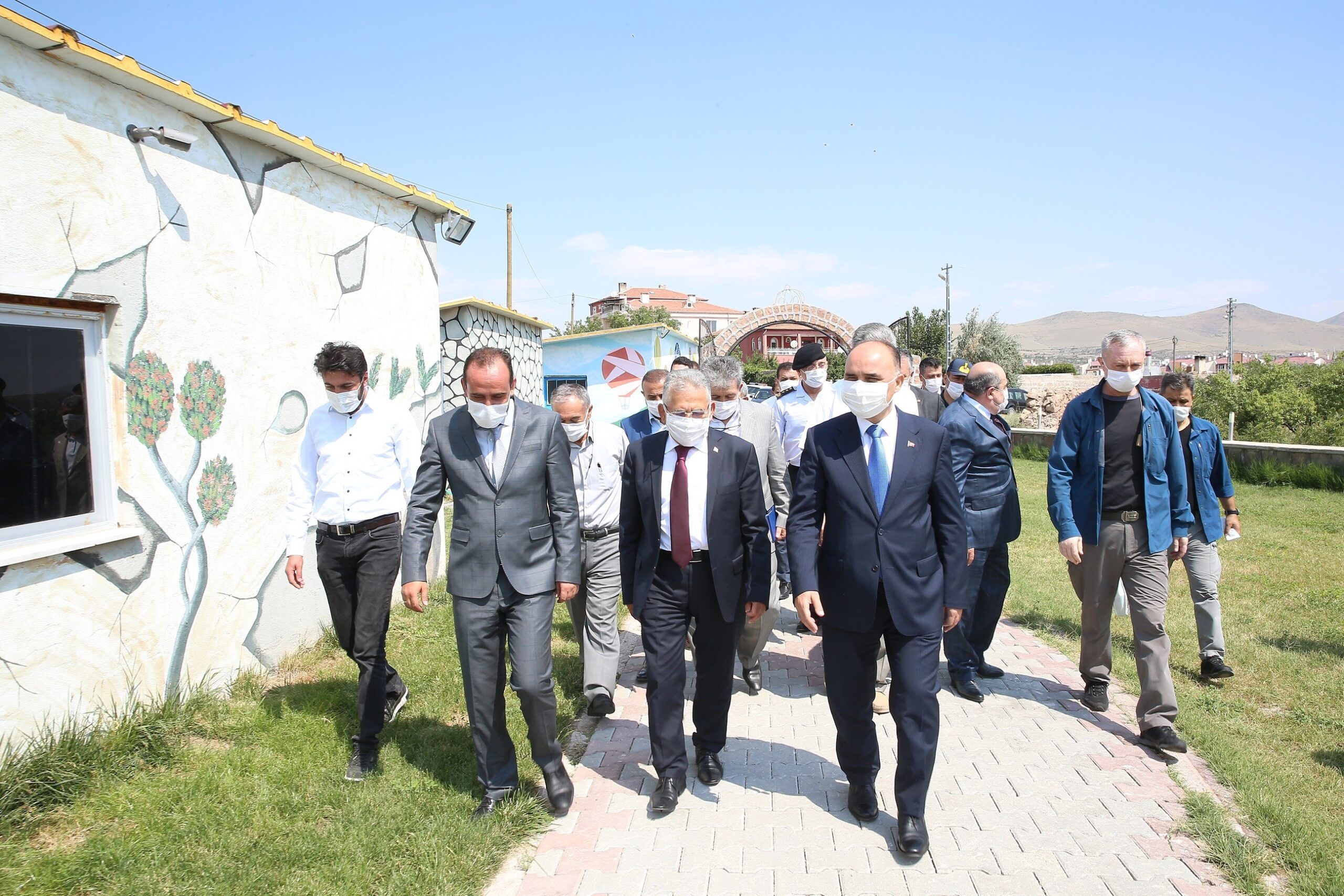 BAŞKAN BÜYÜKKILIÇ, İNCESU’DA MUHTARLARLA BULUŞTU