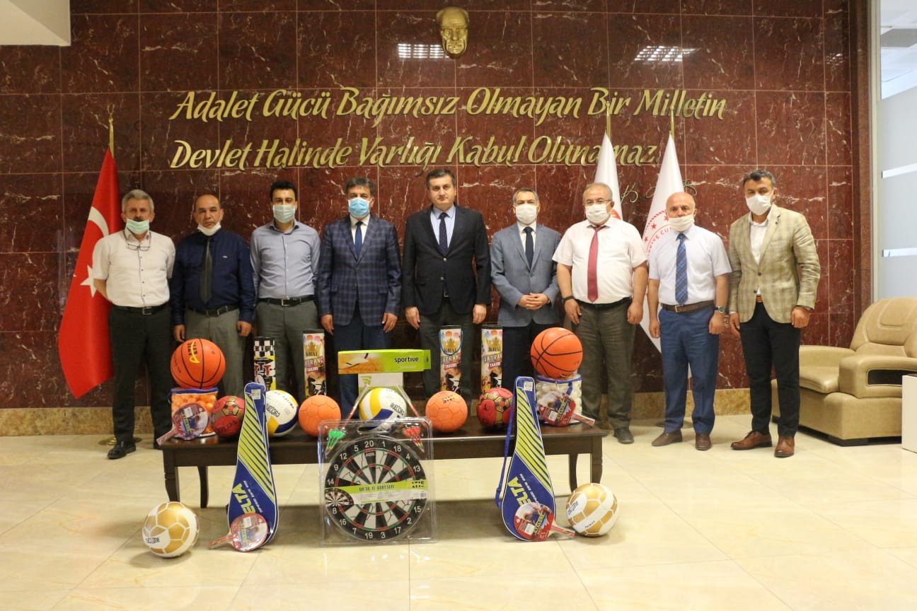 CEZA İNFAZ KURUMLARINA SPOR MALZEMESİ DESTEĞİ