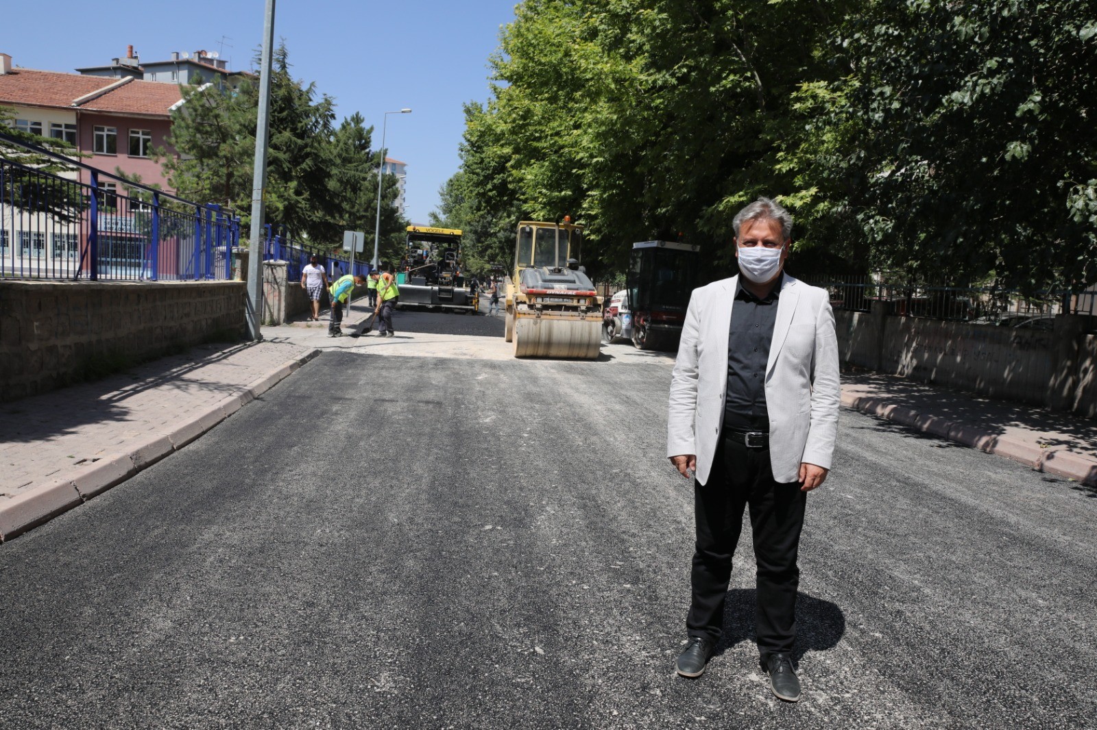 MELİKGAZİ’DE ASFALT ÇALIŞMALARI DEVAM EDİYOR