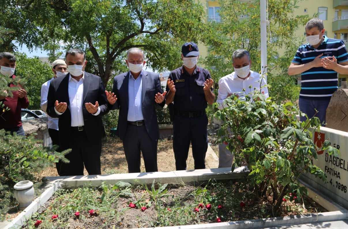 15 Temmuz’un 4. senesinde şehitler dua ve ziyaretlerle anıldı