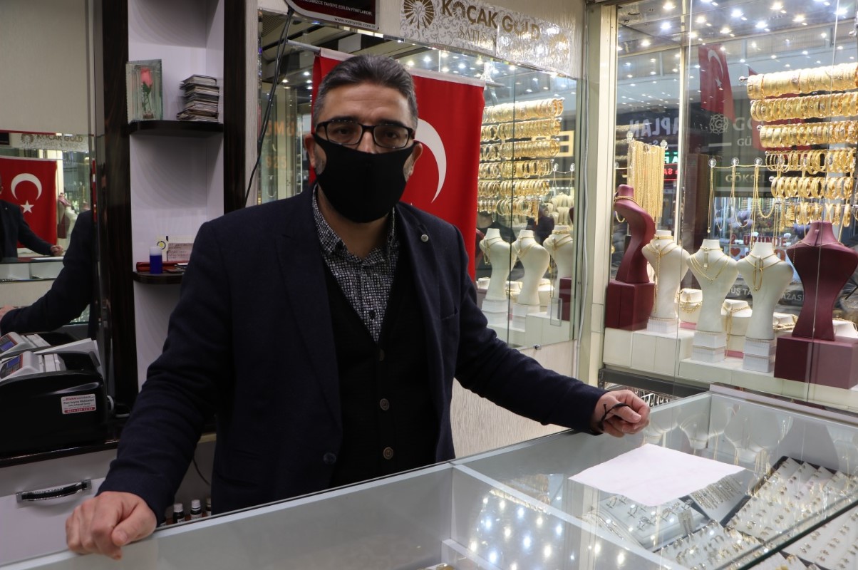 Sarraflardan ‘Sahte altın’ uyarısı: “Güvendiğiniz kuyumcuları tercih edin”