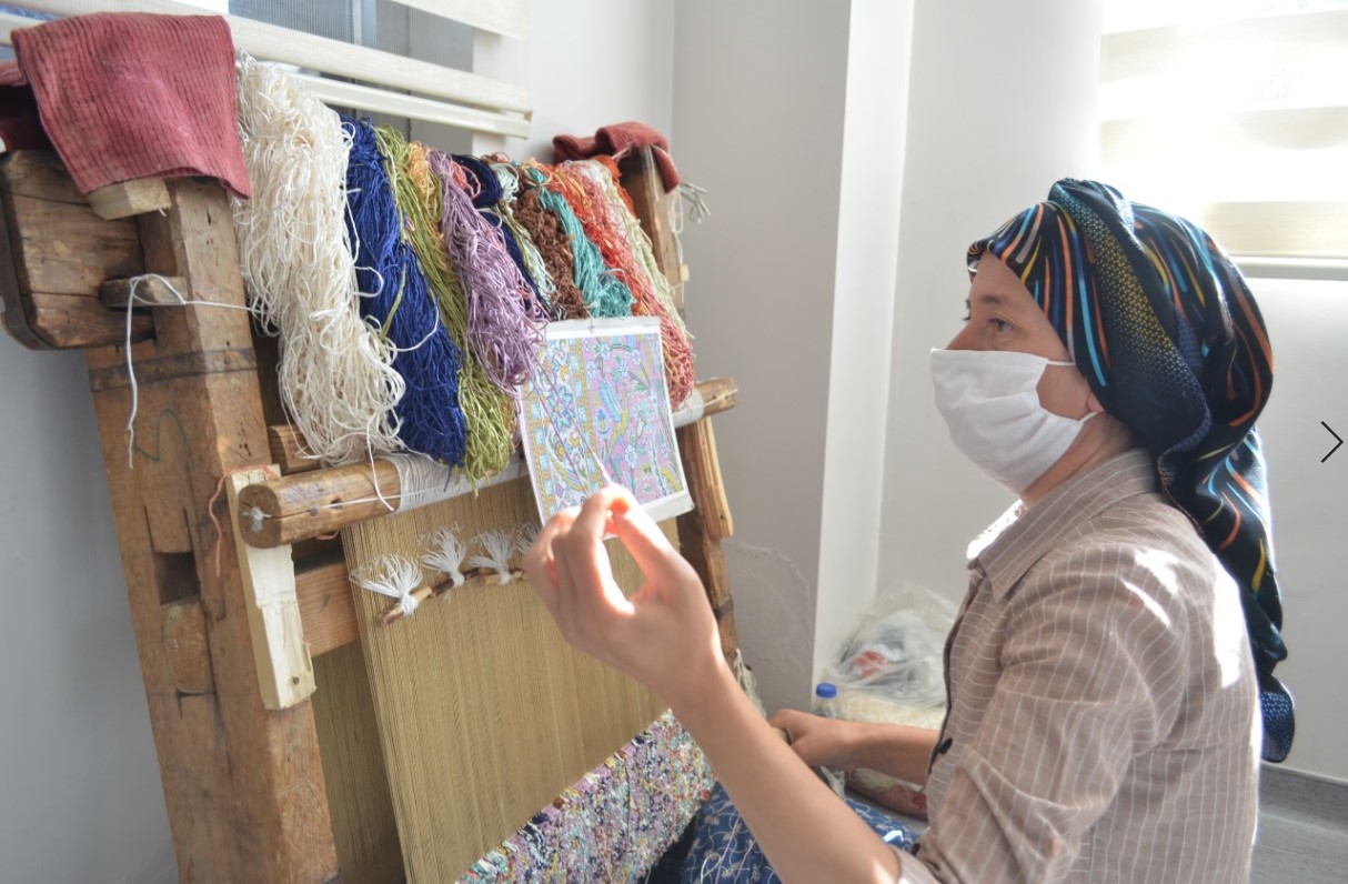 Bünyan’da halı dokuma kursu açıldı