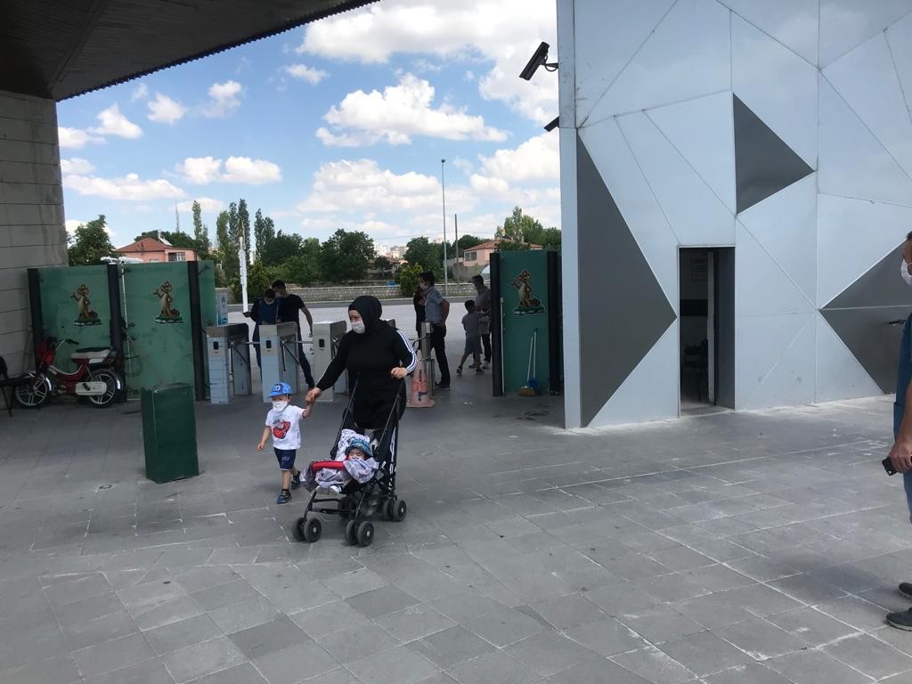 Anadolu Harikalar Diyarı Hayvanat Bahçesini pandemiden sonra 10 bin kişi ziyaret etti