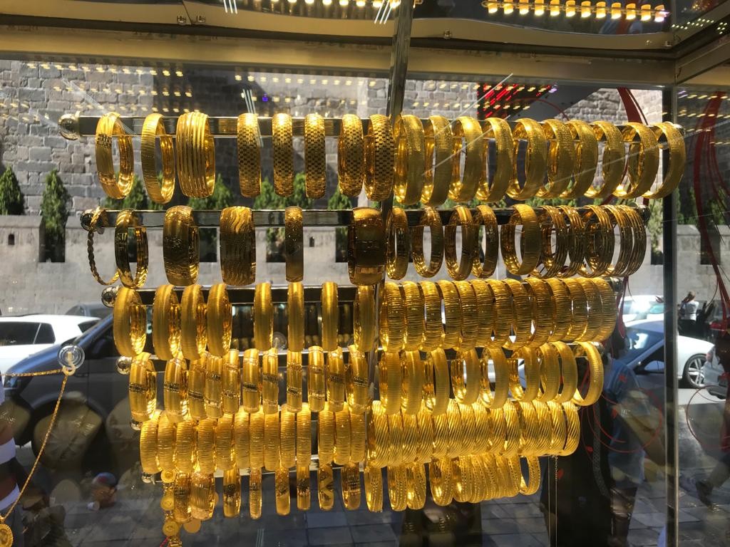 “Toptancılarda çeyrek altın bulamıyoruz”