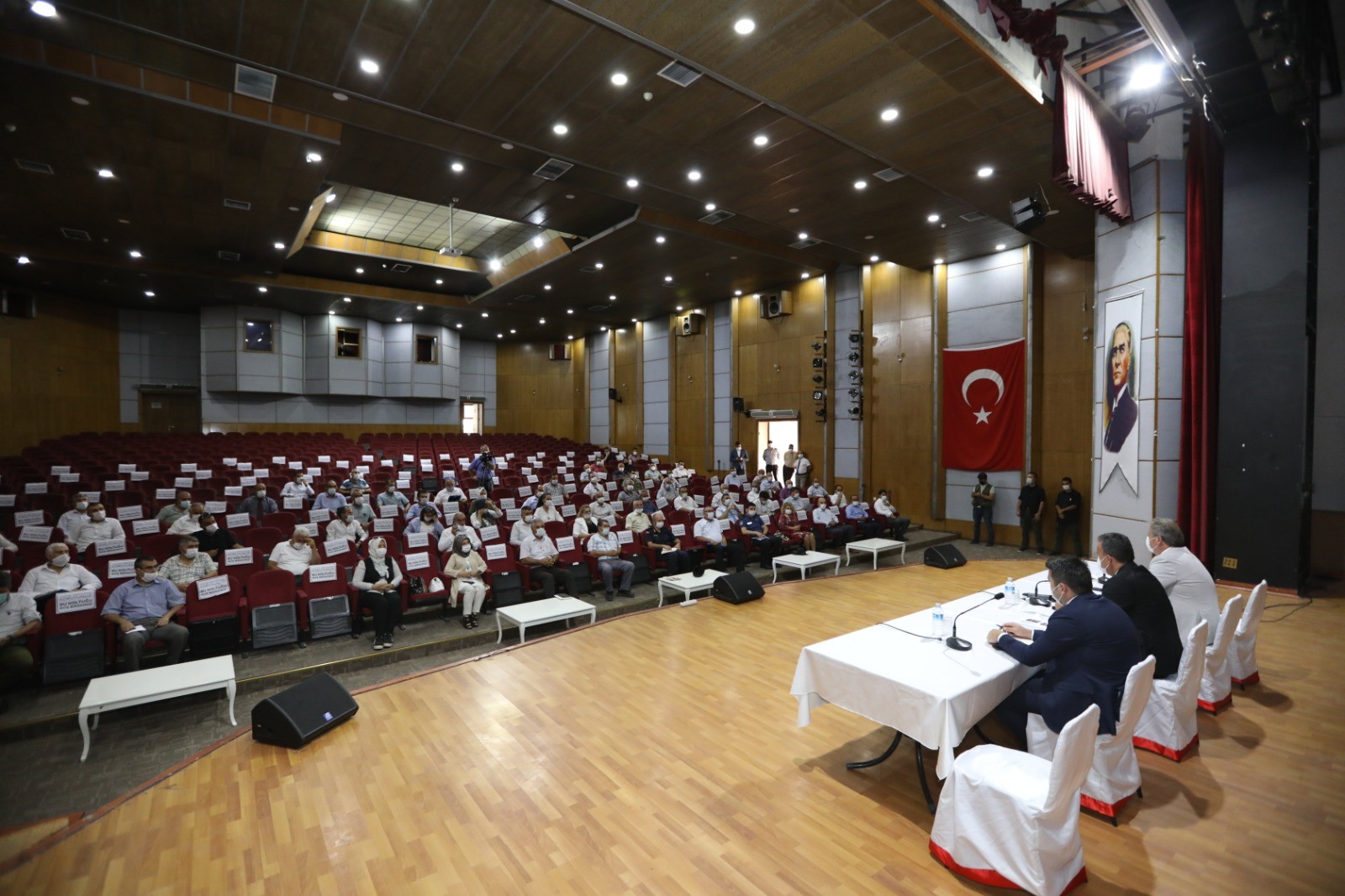 Melikgazi’de muhtarlarla toplantılar devam ediyor