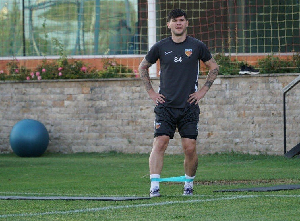 Cristian Sapunaru takıma katıldı