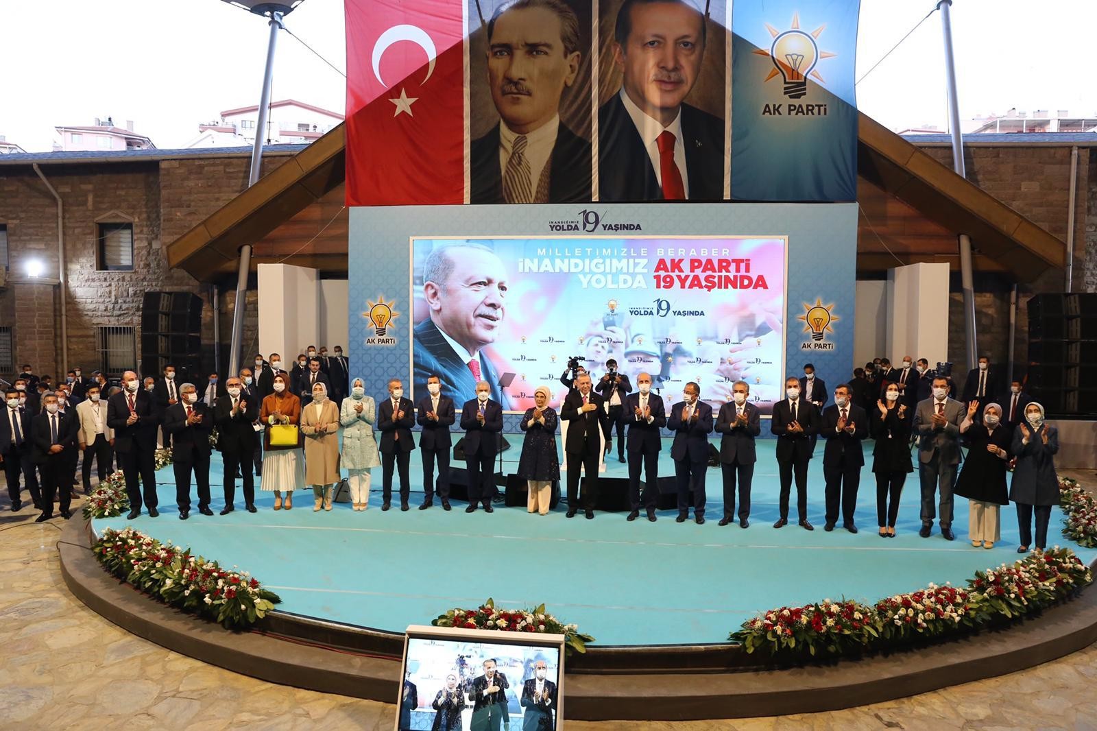 Başkan Büyükkılıç, AK Parti’nin 19’uncu kuruluş yıl dönümü programına katıldı