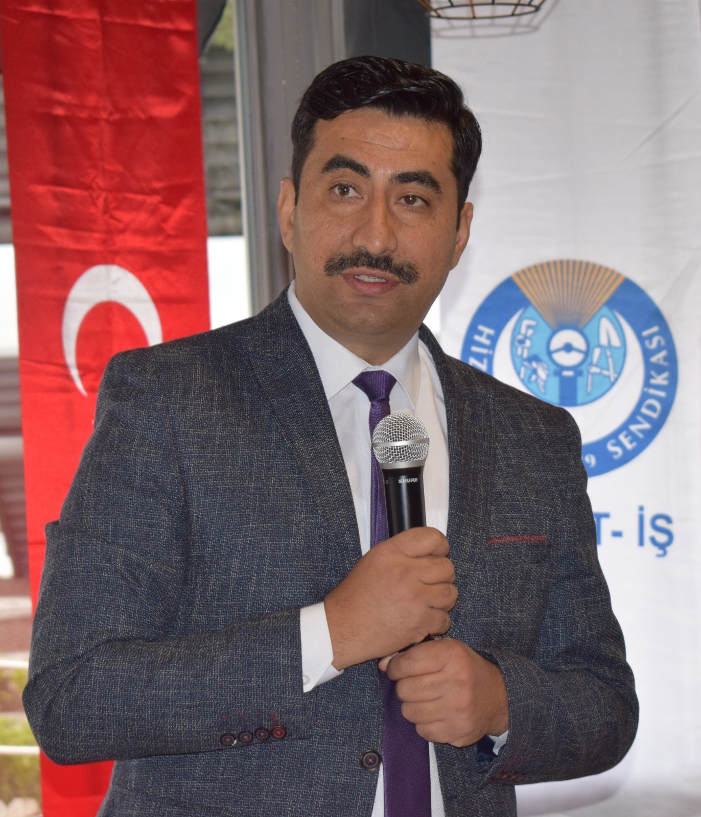 Belediye şirket çalışanları, ücret ve sosyal haklarda ki kayıpların telafi edilmesini bekliyor